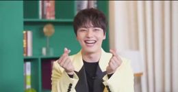  "指ハート"で愛嬌を振りまくスクショタイムにファンも大満足