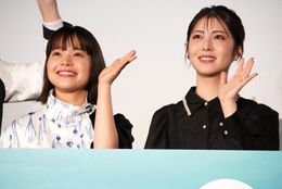 岸井ゆきのと浜辺美波が親友役で共演！
