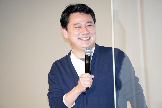 『やがて海へと届く』公開記念舞台挨拶に登壇した中川龍太郎監督