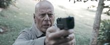 失語症により俳優引退を公表したブルース・ウィリス、ガン・アクションの現場でも異変が？