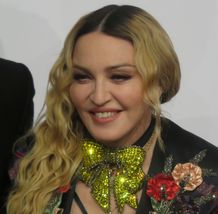 マドンナのヒストリーが映画へ！