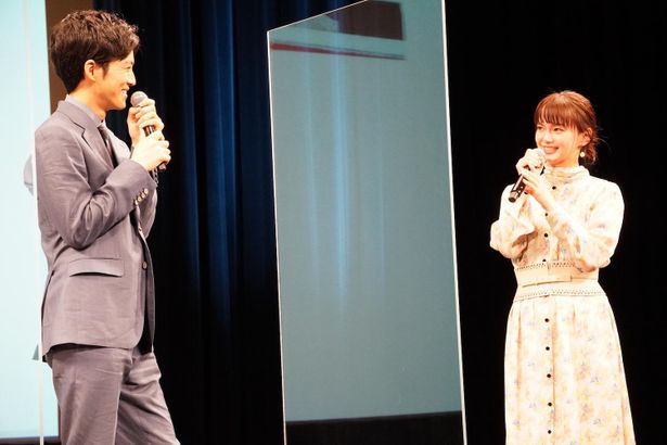 『流浪の月』完成披露試写会の様子