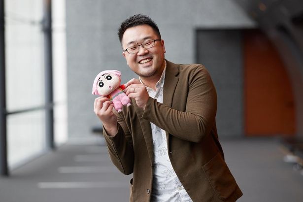 平成生まれの近藤プロデューサーは、まさに“しんちゃん世代”の作り手だ