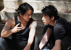 岡田准一✕坂口健太郎の最強コンビにしびれる『ヘルドッグス』