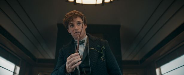 『ファンタスティック・ビーストとダンブルドアの秘密』は現在公開中！