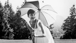 オードリー・ヘプバーンにまつわるトピックをまとめてみた！(『オードリ・ヘプバーン』)