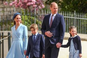 キャサリン妃、ジョージ王子とシャーロット王女を連れてソフトクリーム店へ