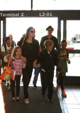 ブランジェリーナ離婚の原因となったと言われていたブラピと息子たちが仲直り！