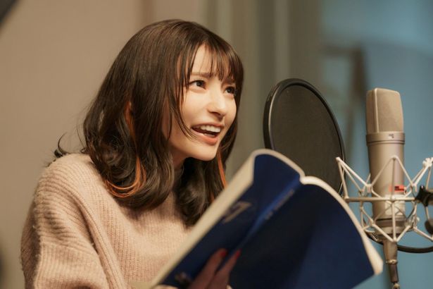 高野麻里佳をはじめ、人気声優たちが“声優役”で登場！