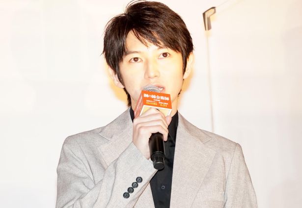 『鋼の錬金術師 完結編 復讐者スカー』公開記念舞台挨拶に登壇した本郷奏多