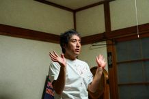 ムロツヨシの怪演に大反響！『神は見返りを求める』の見どころは？