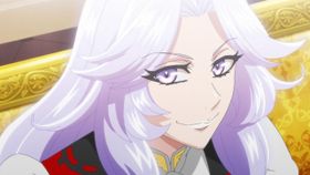 性別不明、年齢不詳の謎多き怪盗クイーン