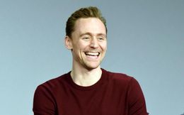 トム・ヒドルストンの婚約者が第1子を妊娠