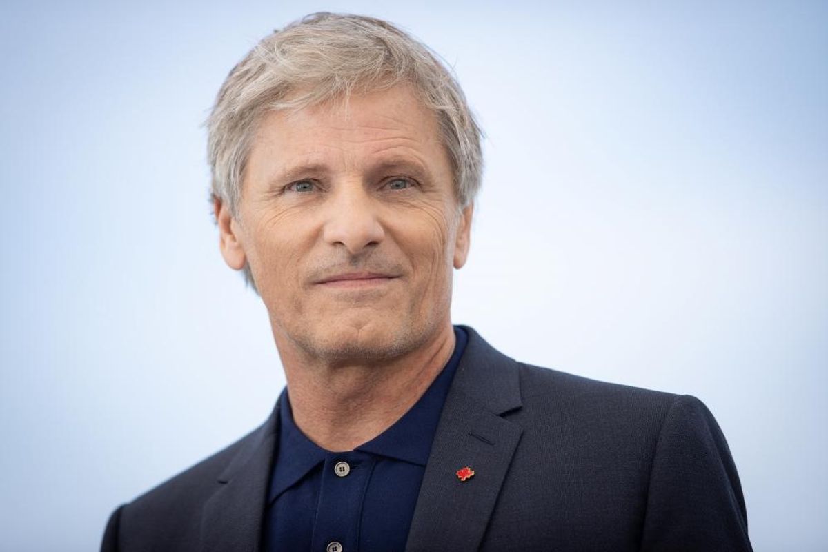 ヴィゴ・モーテンセン　直筆サイン　ロード・オブ・ザ・リング　アラゴルン ヴィゴ・モーテンセン 直筆サイン ロード・オブ・ザ・リング