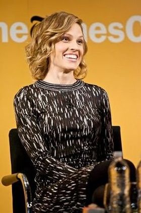 思ったことははっきり言うのは役柄どおり!?　超ご機嫌なスワンク