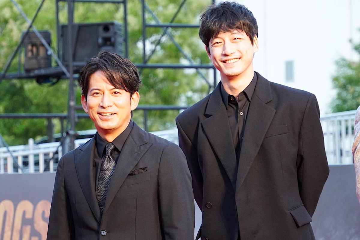 岡田准一×坂口健太郎「ヘルドッグス」狂犬コンビがのし上がる