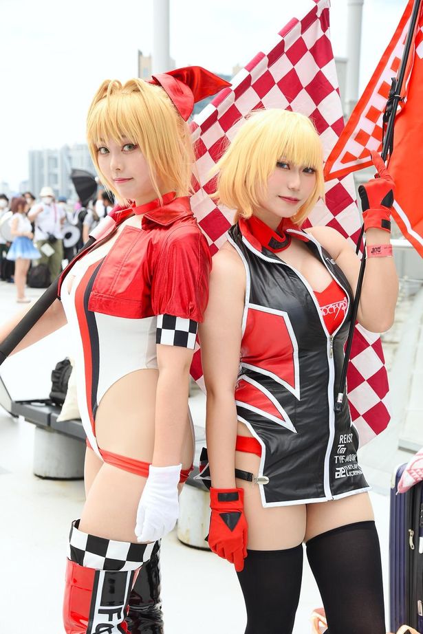「TYPE-MOON RACING」ネロ・クラウディウス／湊さん(写真左)、ジャンヌ・ダルク／風優さん(写真右)
