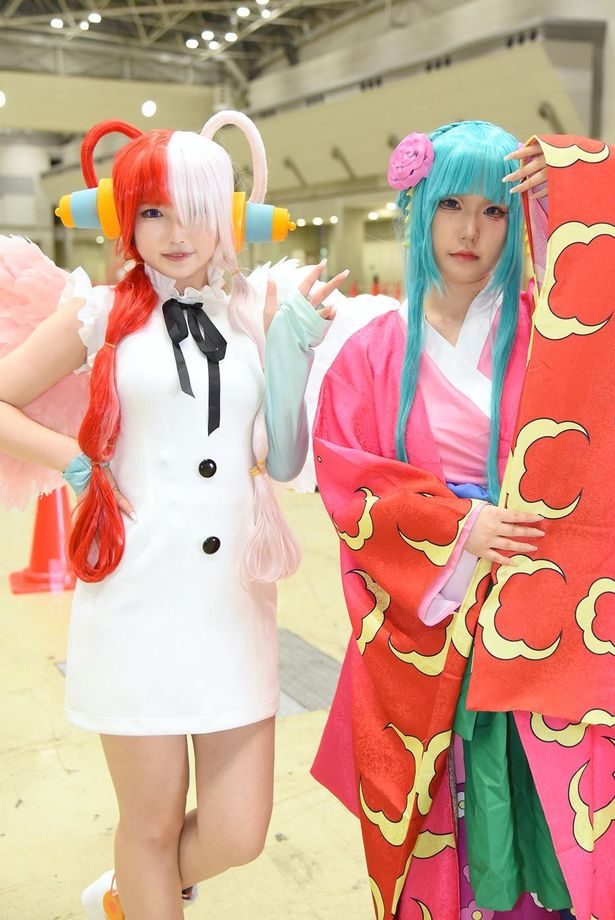 「ONE PIECE FILM RED」ウタ／素素さん(写真左)、「ONE PIECE」小紫／01さん(写真右)