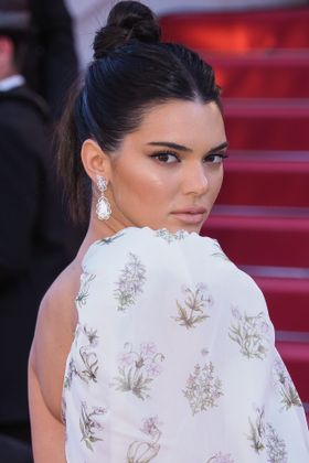カンヌ国際映画祭に登場したケンダル・ジェンナー