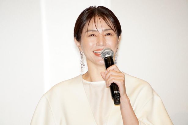 『さかなのこ』公開記念舞台挨拶に登壇した井川遥