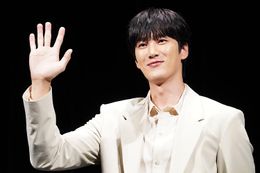 「軍検事ドーベルマン」を引っ提げ、アン・ボヒョンが来日！