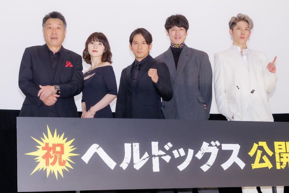 Johnny&#39;s - ヘルドッグス プレスシート☆岡田准一 坂口健太郎 MIYAVI 岡田准一×坂口健太郎『ヘルドッグス』“最強の黒幕”を演じるのは