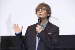 「私」役の浅沼晋太郎。本作の見どころは「息遣い！」とのこと