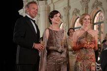 キャスト＆スタッフが『ダウントン・アビー/新たなる時代へ』の衣装の魅力を熱弁！