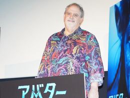 アバター　ウェイ・オブ・ウォーター』(12月16日公開)の来日映像プレゼンテーションに登壇したプロデューサーのジョン・ランドー