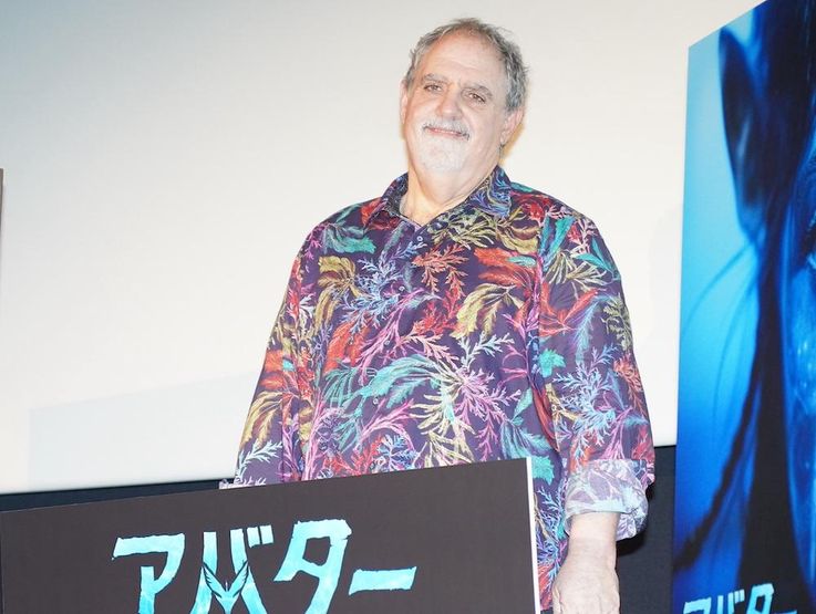 アバター　ウェイ・オブ・ウォーター』(12月16日公開)の来日映像プレゼンテーションに登壇したプロデューサーのジョン・ランドー