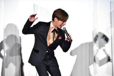 『バッドガイズ』初日舞台挨拶に登壇したA.B.C-Z河合郁人