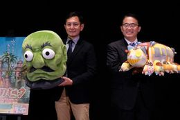 宮崎吾朗監督と愛知県の大村秀章知事がジブリの有名キャラクターと一緒に記者会見に登場！