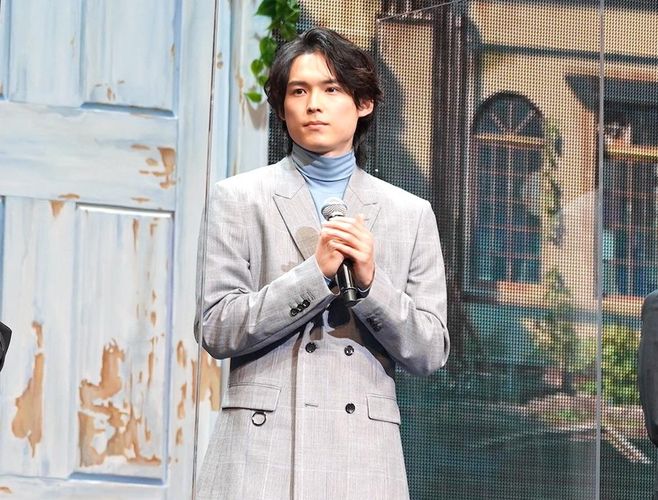 松村北斗、神木隆之介に声優のコツを質問！新海誠監督「答えを知ることに近い」とツッコミ