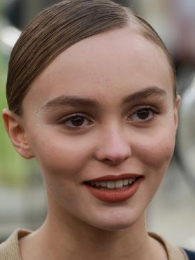 シャネルのショーのために来日したリリー・ローズ・デップ