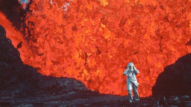 自然の驚異と火山学者夫婦の愛を追ったドキュメンタリー、『ファイアー・オブ・ラブ 火山に人生を捧げた夫婦』