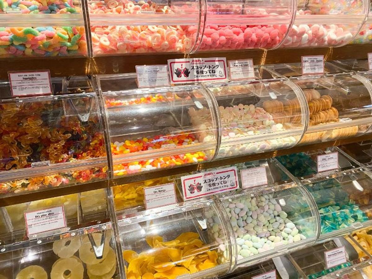 TOHOシネマズの量り売り菓子、全種類食べてみた！「Scoop 'n' Go