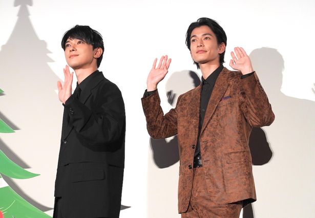  「みなさんの笑顔を見てホッとしています！」と話した