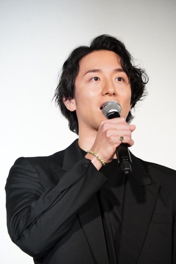 『仮面ライダーギーツ×リバイス MOVIEバトルロワイヤル』公開舞台挨拶に登壇した大貫勇輔