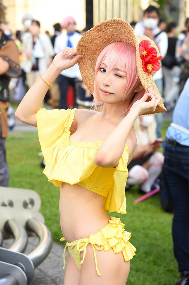 【写真を見る】2022年開催のイベントで見つけた美麗コスプレイヤーを21組一挙に紹介！