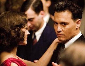 男の美学を体現したジョニーの魅力に思わずクラッ