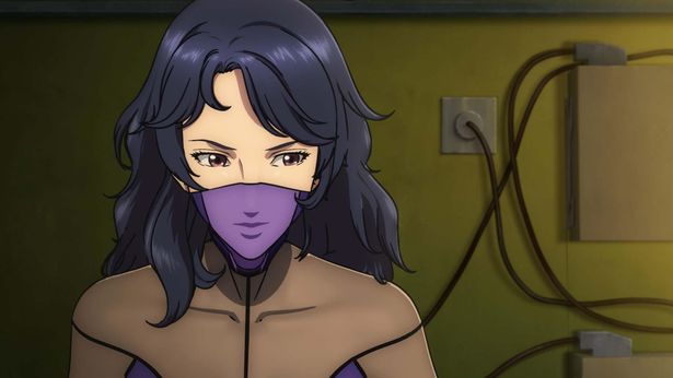 大人の色気を漂わせるグラマラスな美女、泪