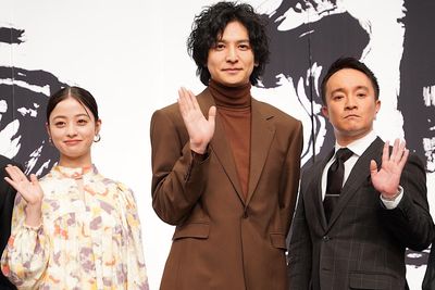 生田斗真「寒い冬にぴったりのお風呂の映画」とアピール