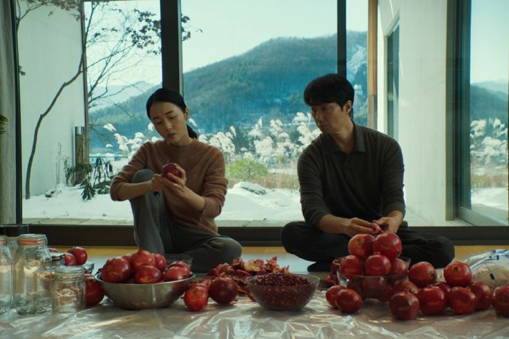 刑事の男と容疑者の女が惹かれあっていくサスペンスロマンス『別れる決心』