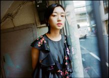 『少女は卒業しない』で初主演を務めた河合優実にインタビュー