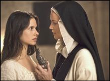 カンヌ国際映画祭を騒然とさせた永遠の問題児、ポール・ヴァーホーベンの最新作『ベネデッタ』