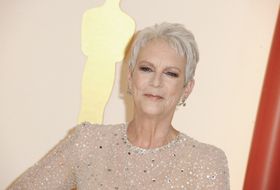 『エブエブ』ジェイミー・リー・カーティスが助演女優賞を受賞！