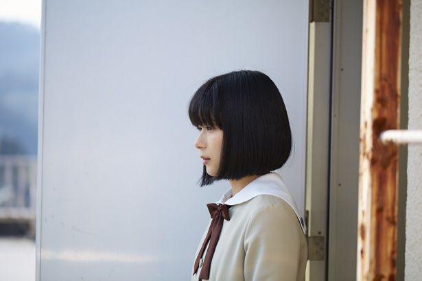 幼い頃のある出来事がきっかけで、他人と話すことができなくなった順(『心が叫びたがってるんだ。』)