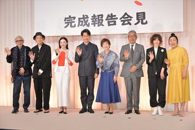 山田洋次監督最新作『こんにちは、母さん』の完成報告会見に、吉永小百合、大泉洋、永野芽郁らが登壇