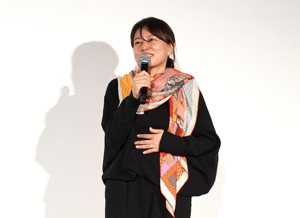 監督の塚原あゆ子