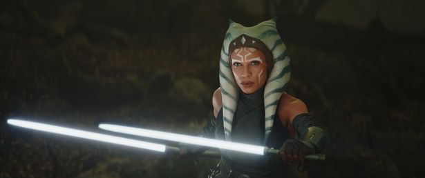 「マンダロリアン」シーズン2では「スター・ウォーズ／クローン・ウォーズ」の主要キャラクター、アソーカ・タノが実写で待望の登場！